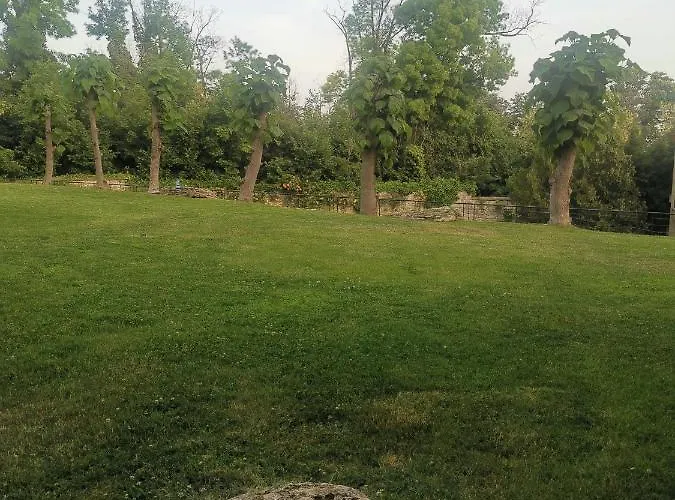 Luxury Amalfi 300 M From The * Varna